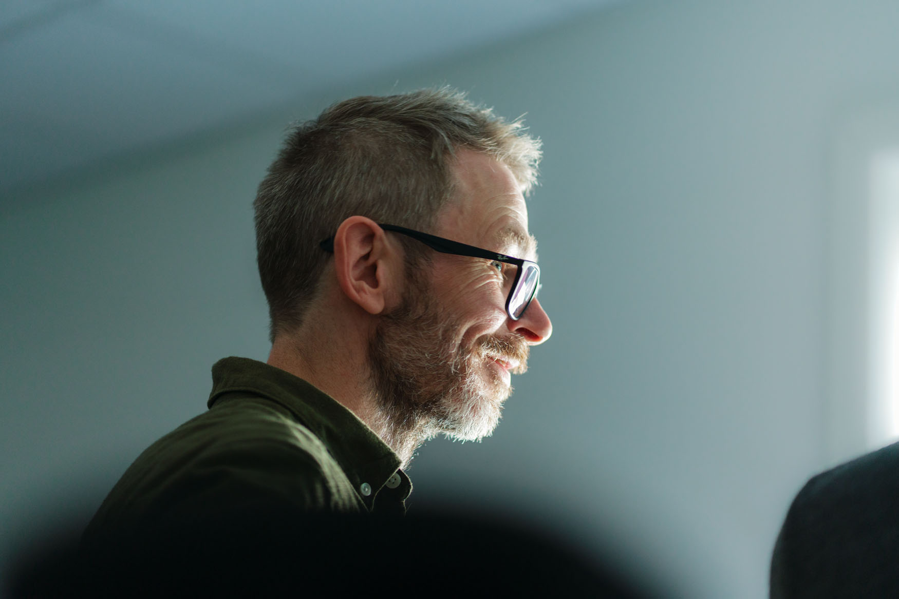 Employee at Conta photographed in a work situation by Torbjørn Sandbakk