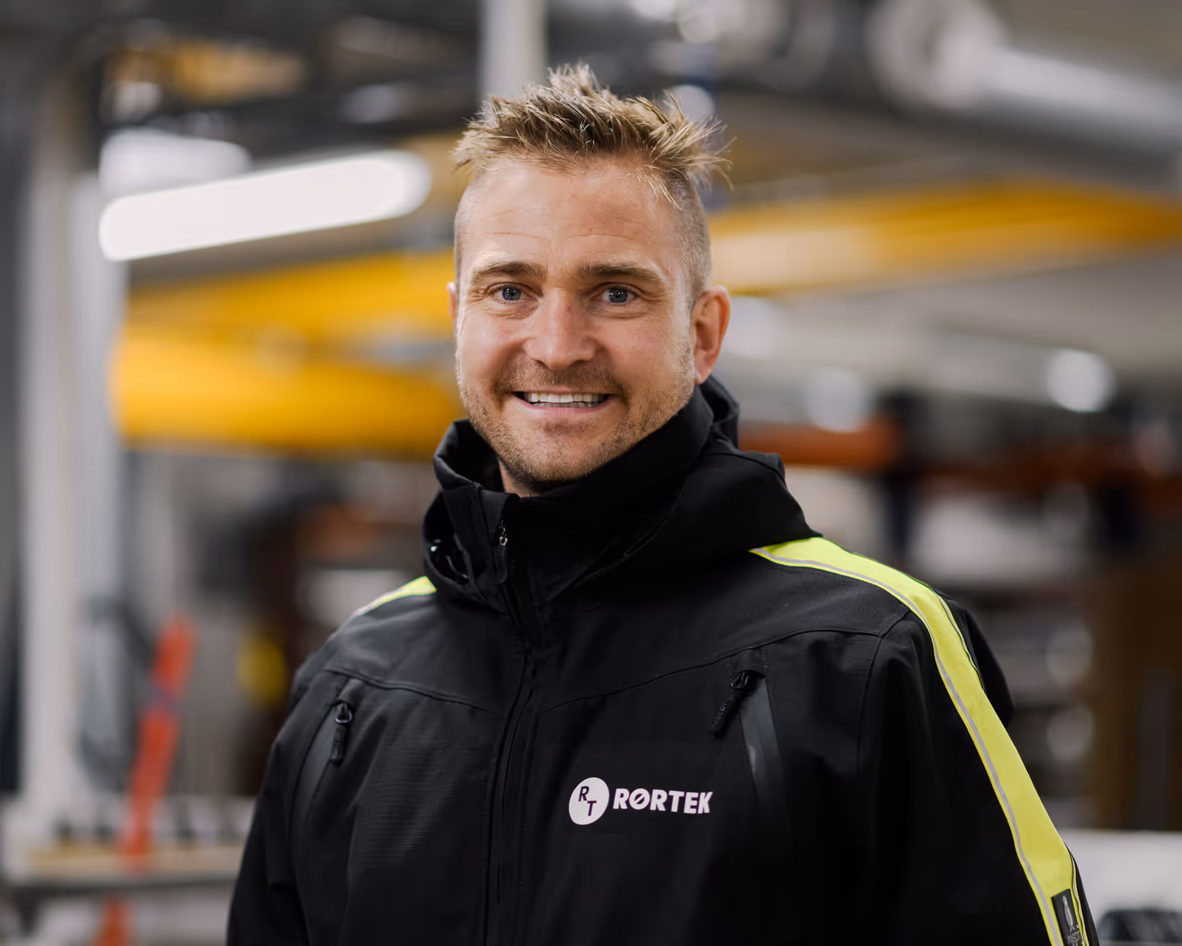 Rørtek workplace photography in Ålesund, Norway by Torbjørn Sandbakk.