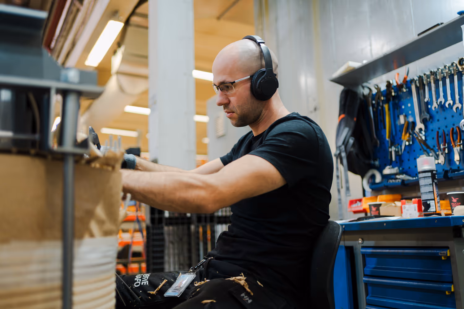 Møre Trafo industrial photography in Sykkylven, Norway by Torbjørn Sandbakk, image 11.